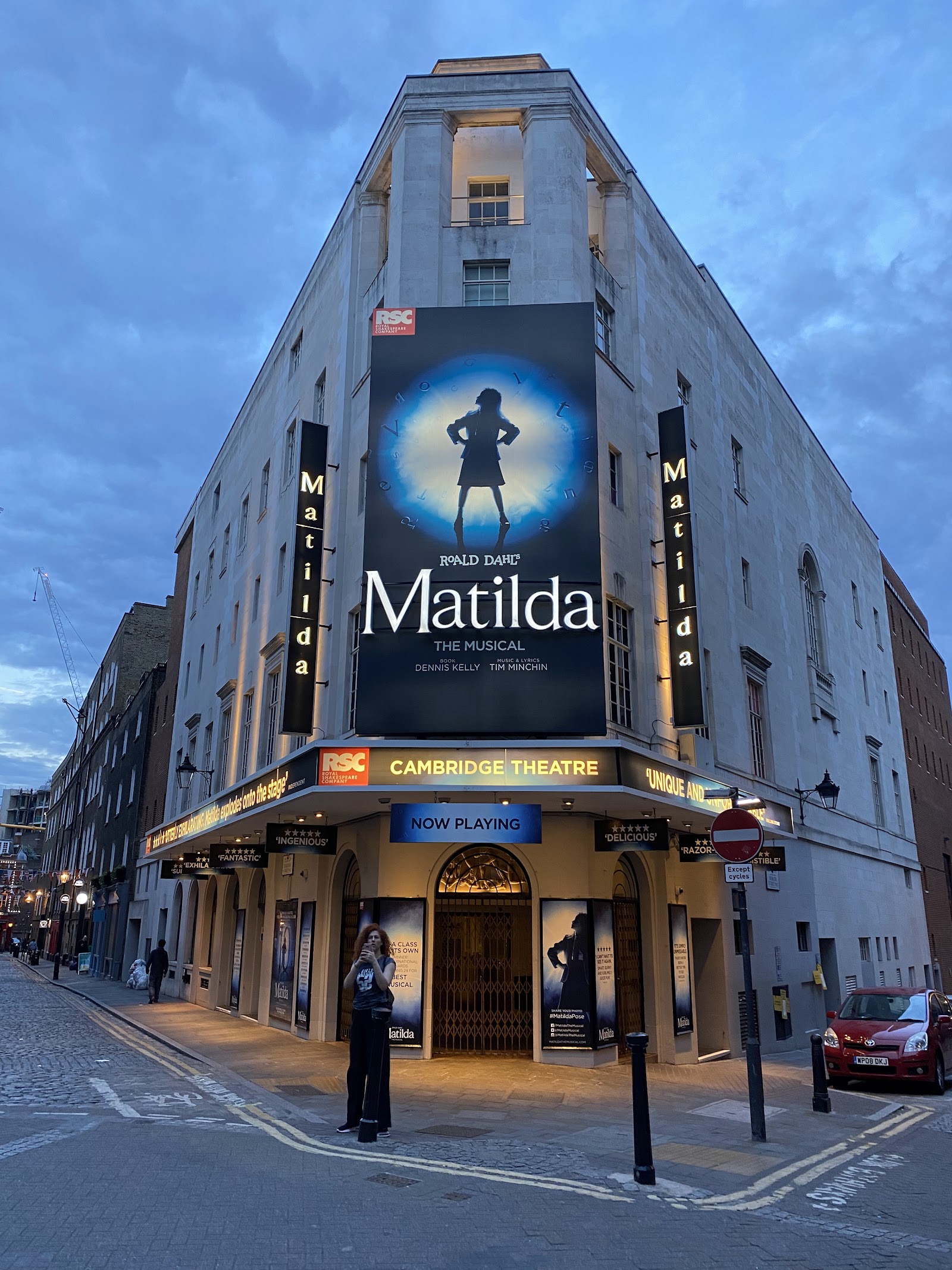 Cambridge Theatre — photo 2