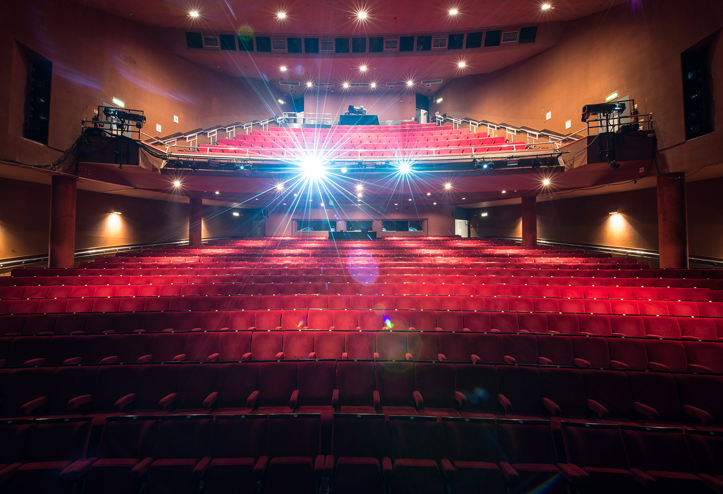Churchill Theatre Bromley (on Tour) — photo 1