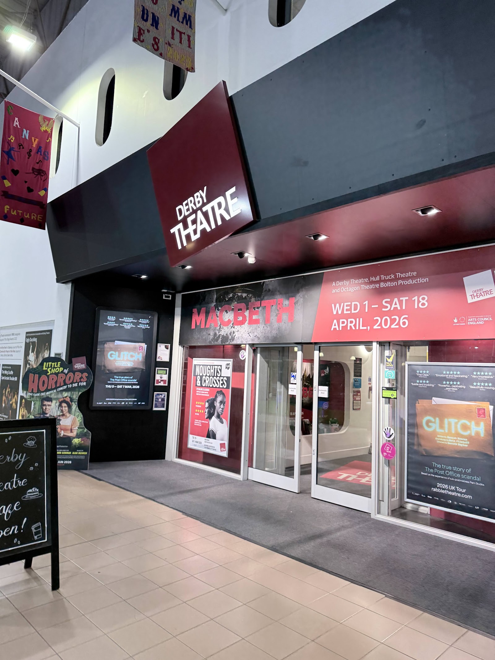 Derby Theatre (UK Tour) — photo 3