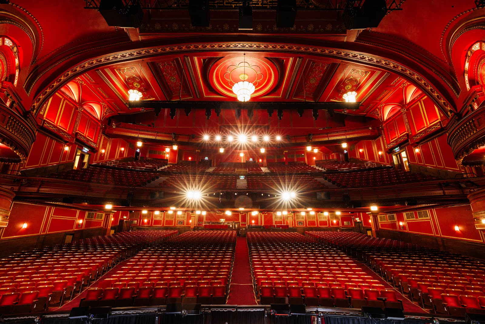 Dominion Theatre — photo 3