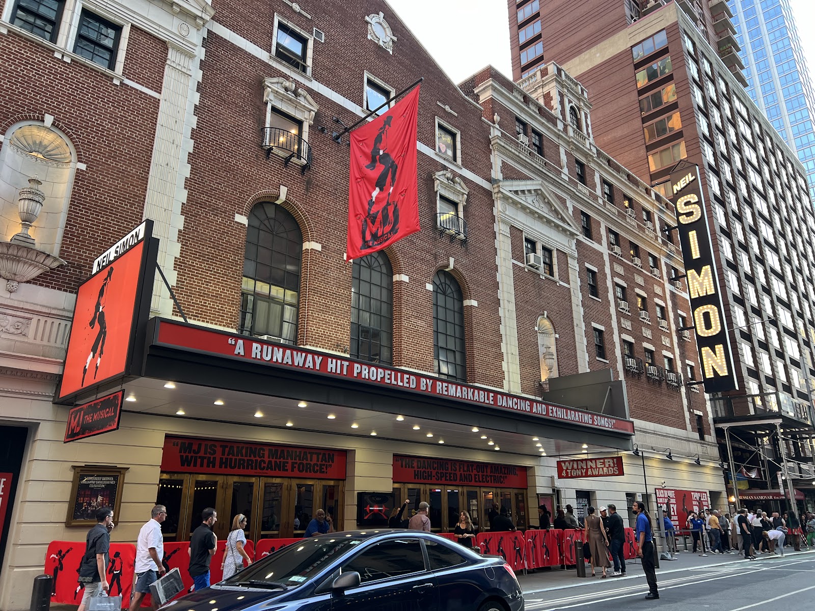 Neil Simon Theatre — photo 1
