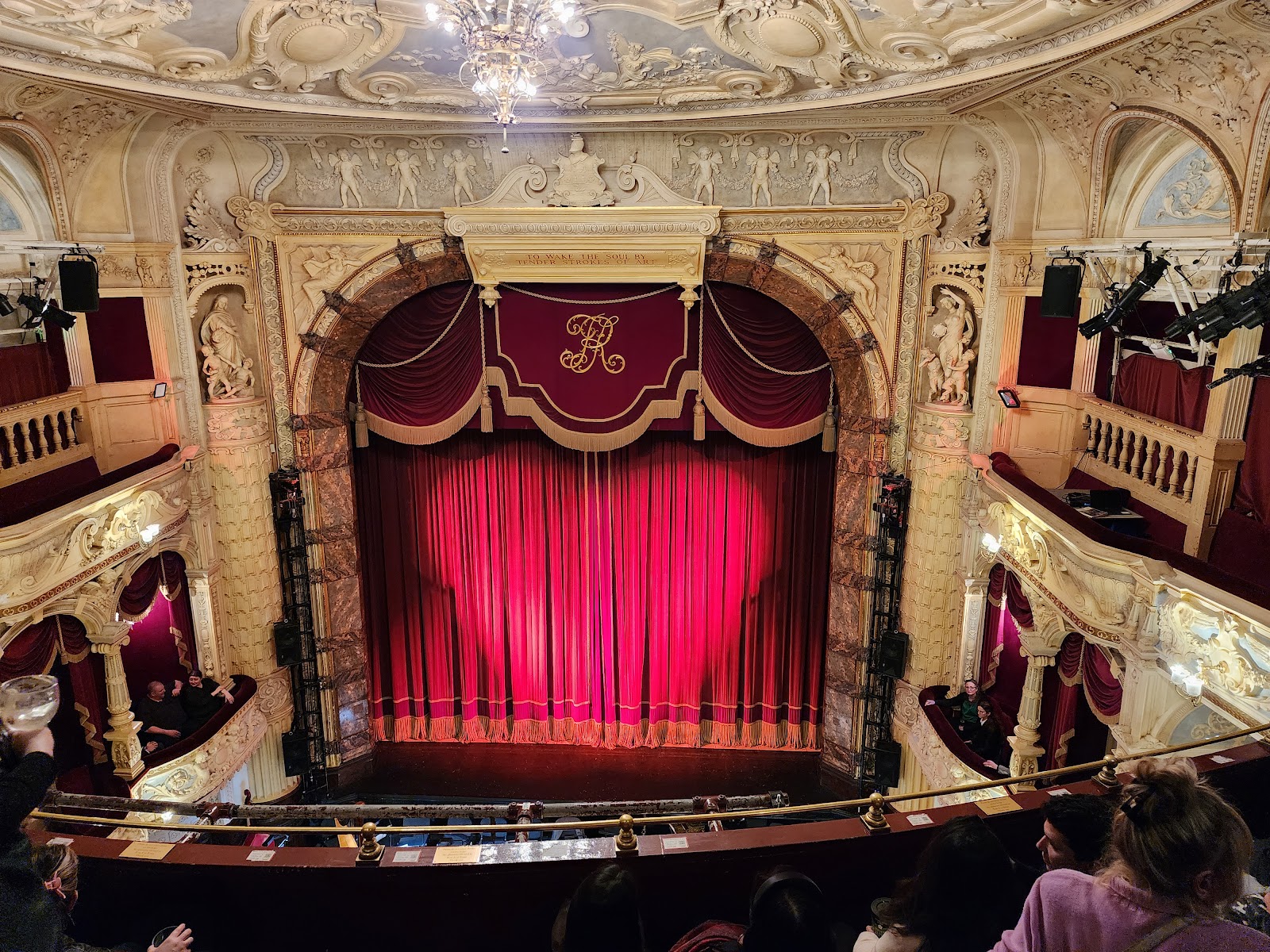 Richmond Theatre (UK Tour) — photo 3