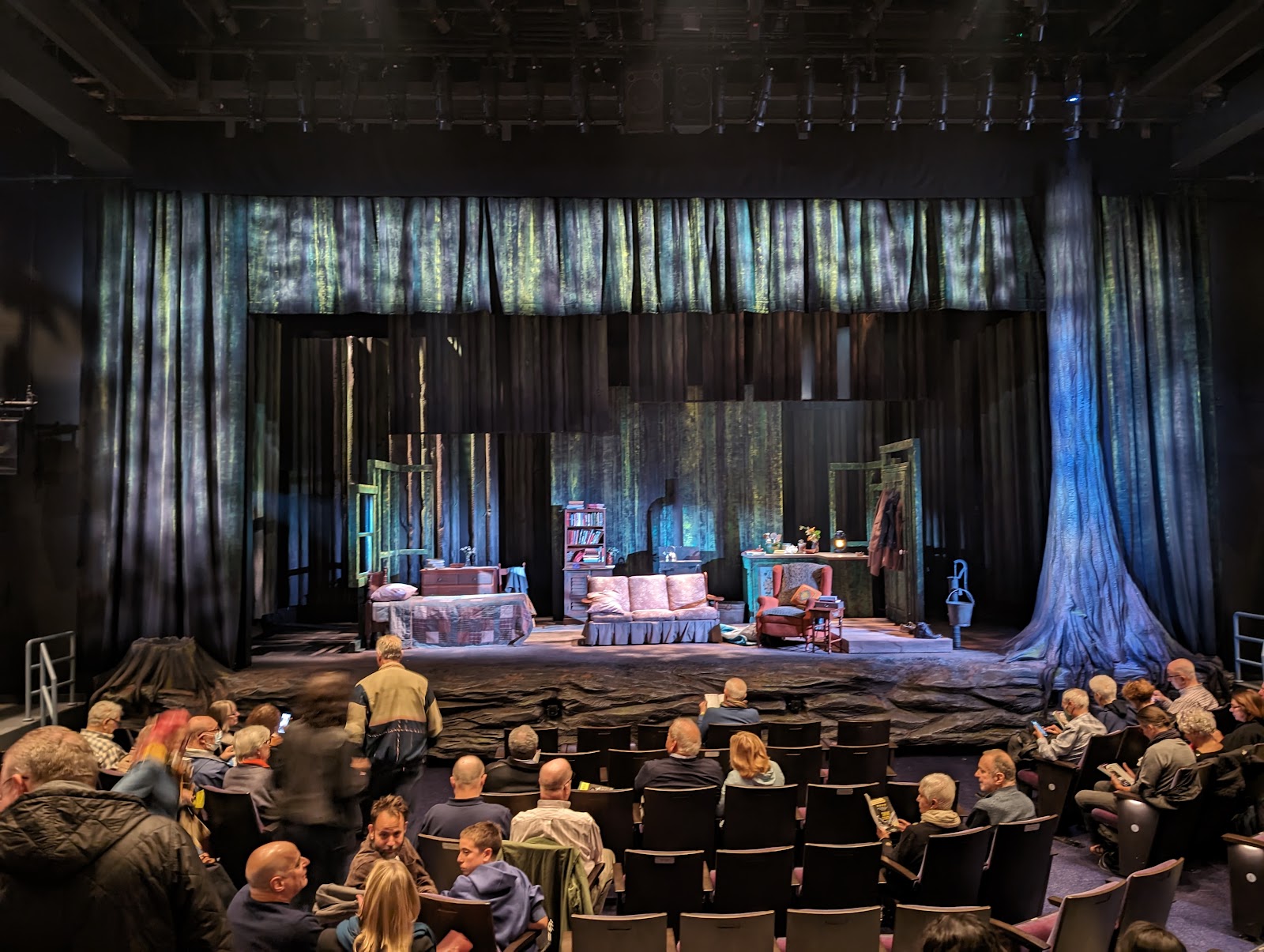 Roundabout At Laura Pels Theatre — photo 2