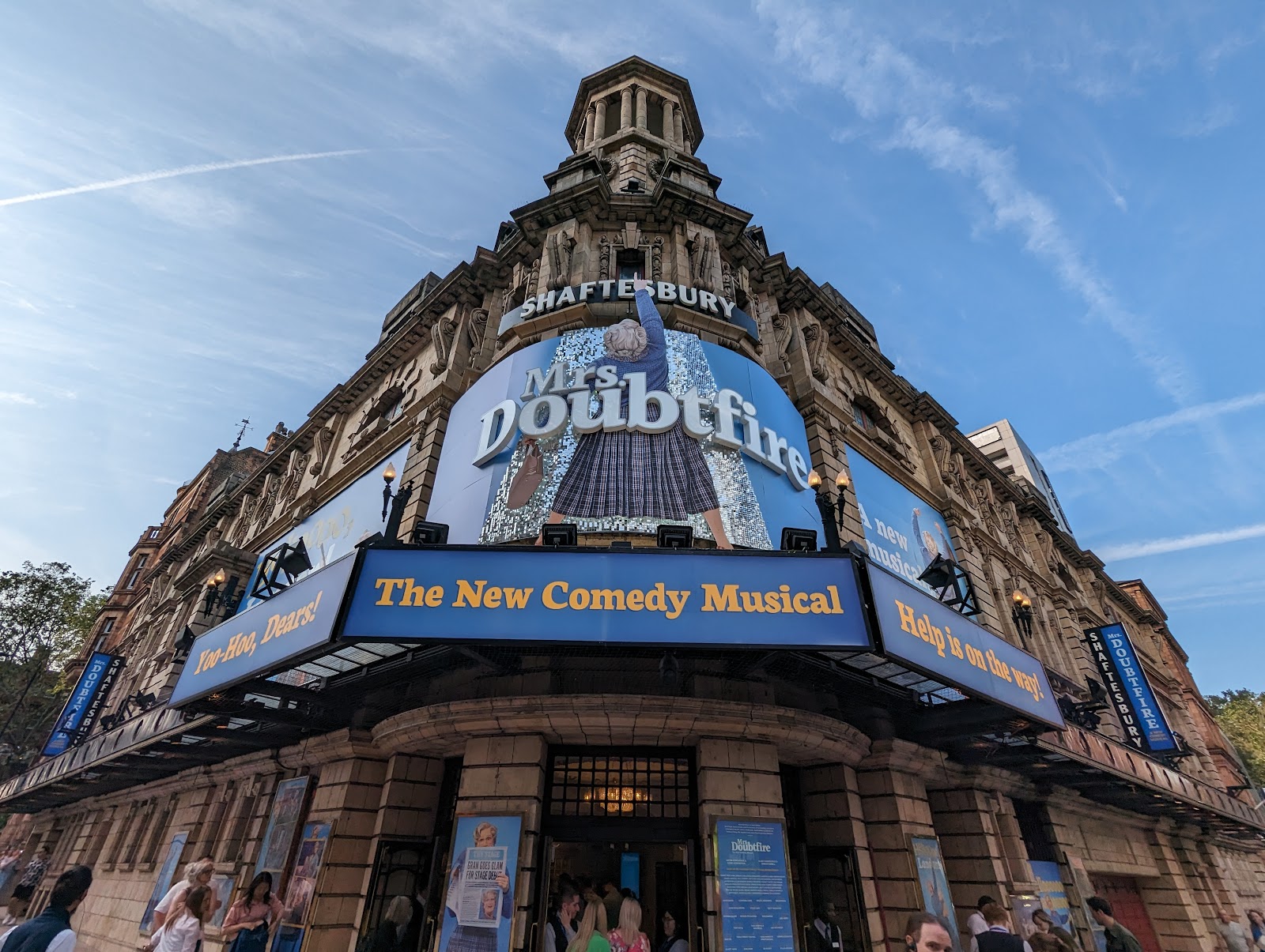 Shaftesbury Theatre — photo 2